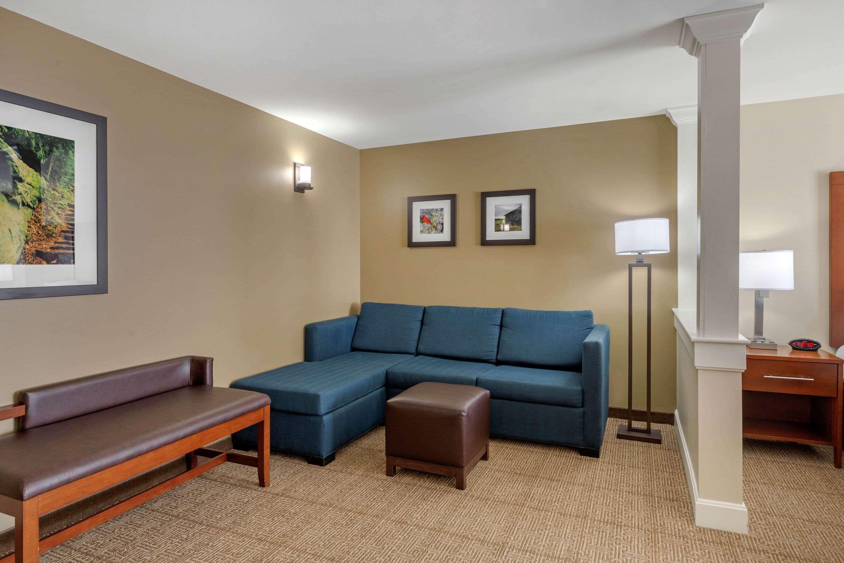 Comfort Inn & Suites Northern Kentucky Wilder Exteriör bild
