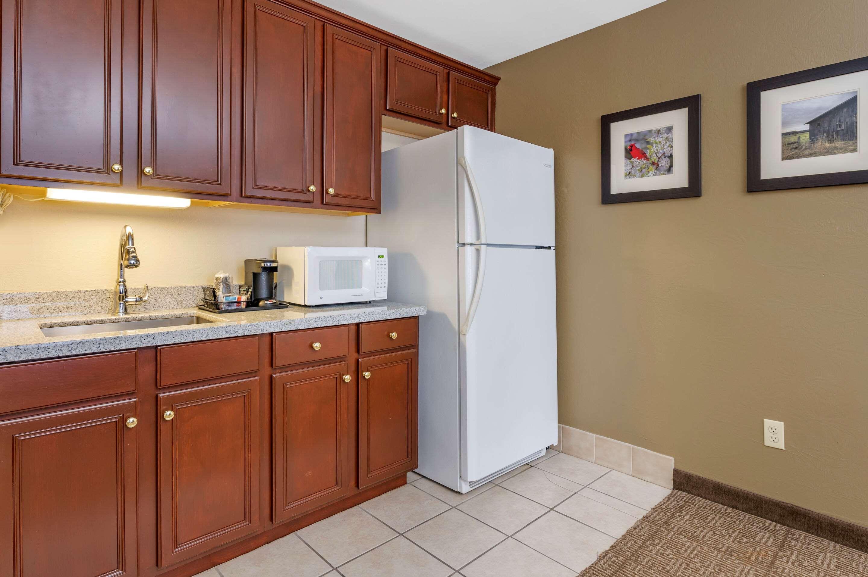 Comfort Inn & Suites Northern Kentucky Wilder Exteriör bild