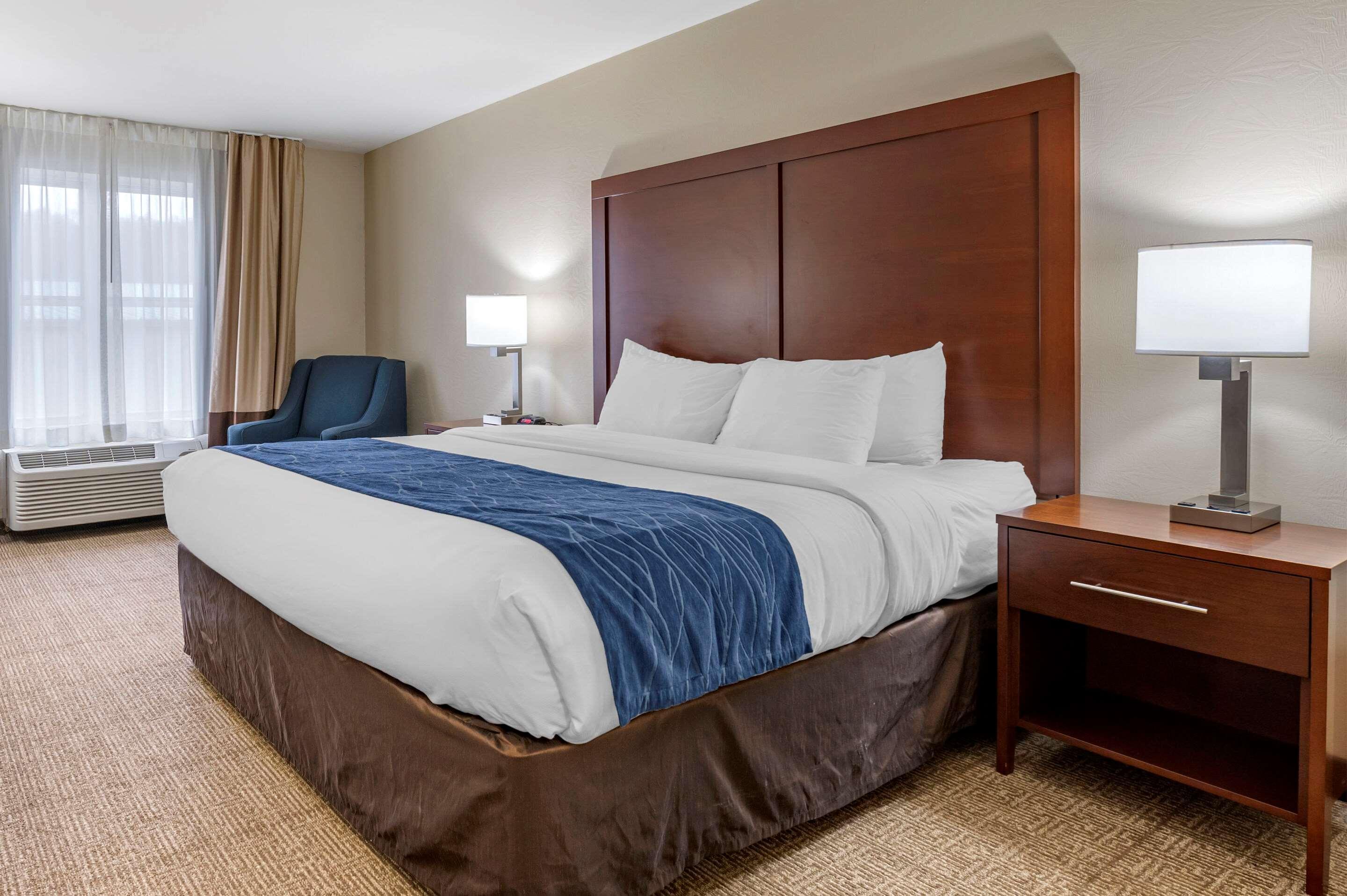 Comfort Inn & Suites Northern Kentucky Wilder Exteriör bild