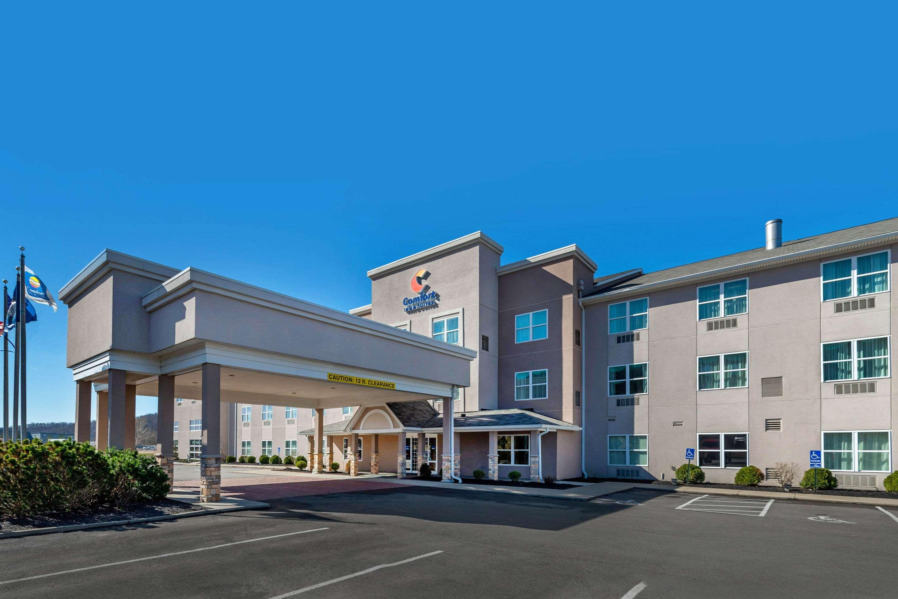 Comfort Inn & Suites Northern Kentucky Wilder Exteriör bild