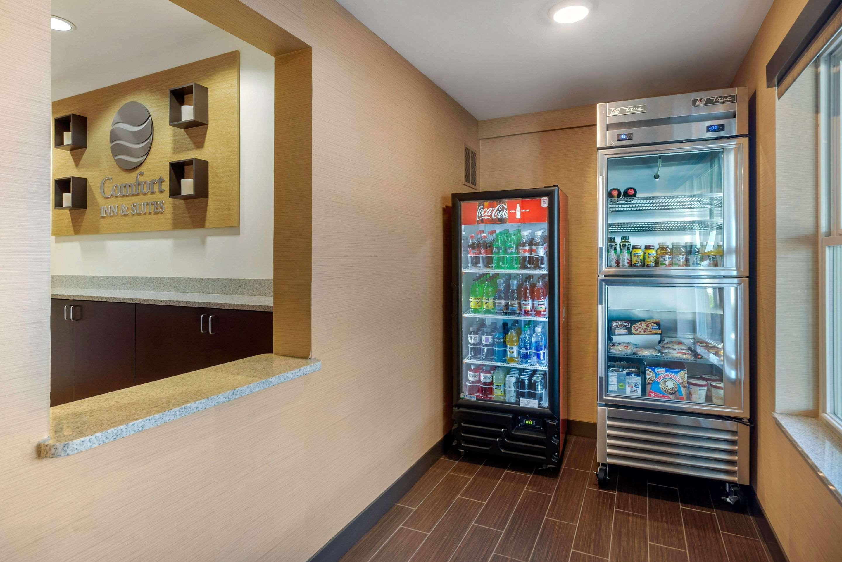 Comfort Inn & Suites Northern Kentucky Wilder Exteriör bild