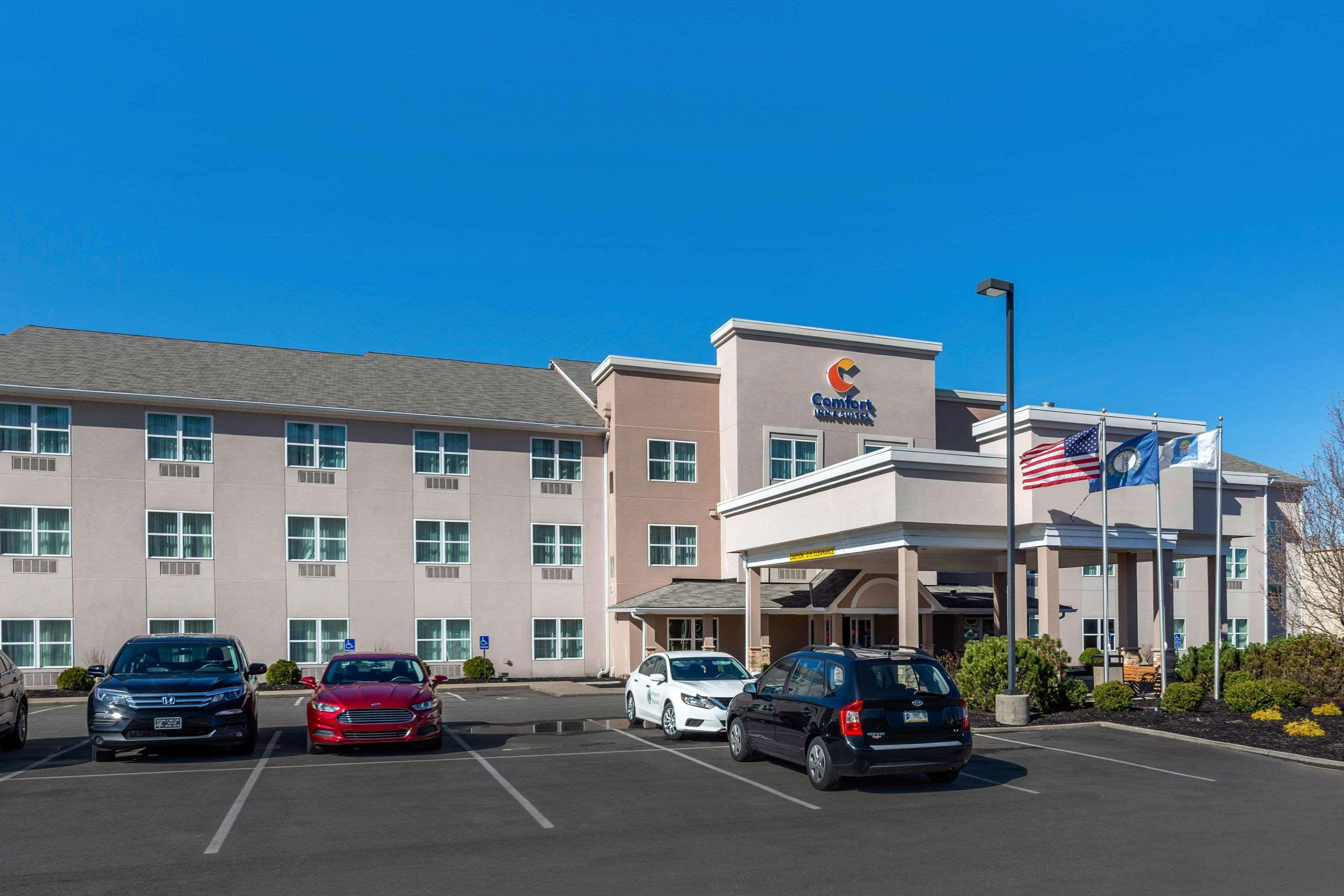 Comfort Inn & Suites Northern Kentucky Wilder Exteriör bild