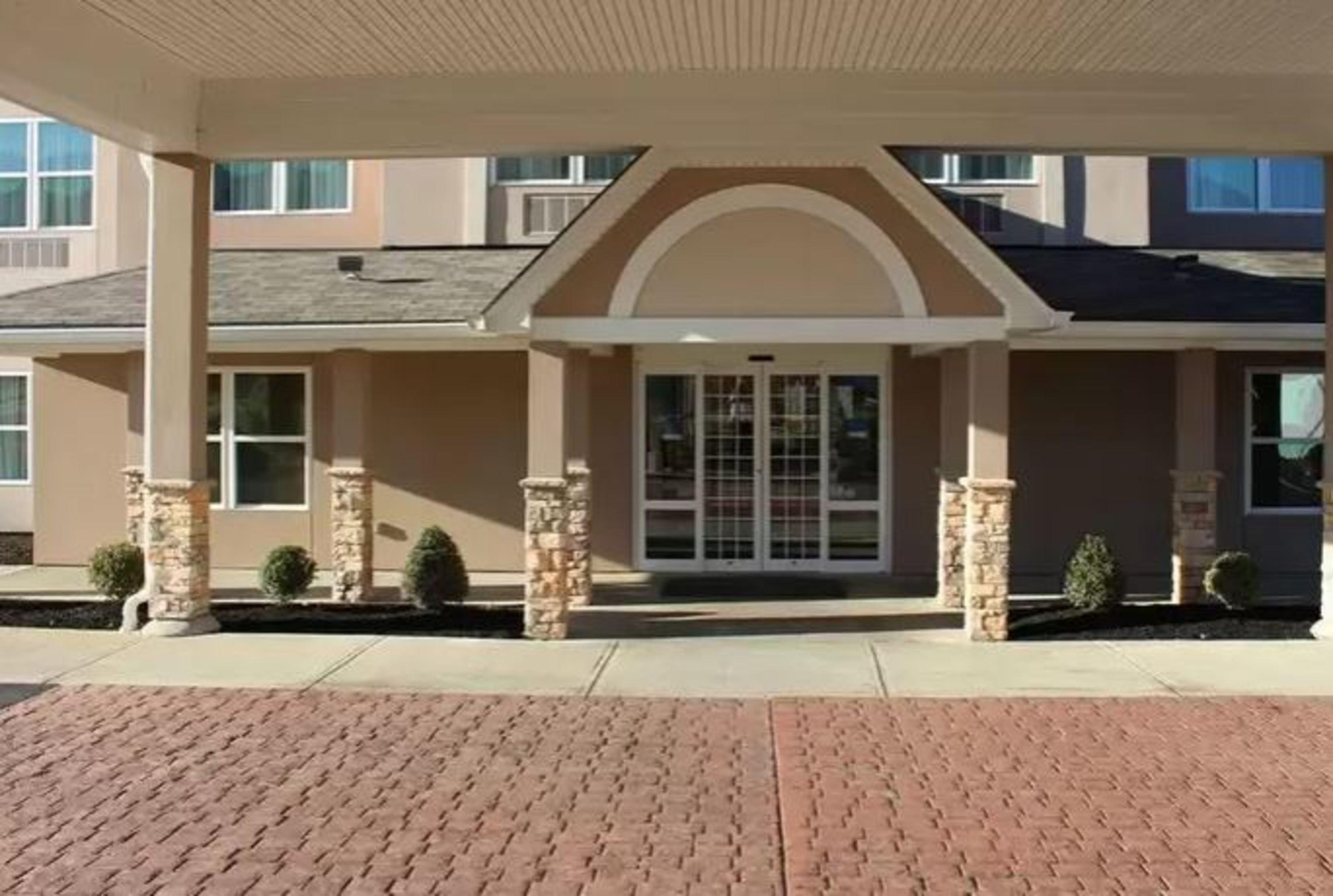 Comfort Inn & Suites Northern Kentucky Wilder Exteriör bild